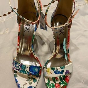 OK Brand Sz 5M Floral Ankle Strap Heels NWT😊😊